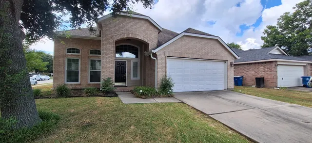 Popular Bridgestone Lakes Sec 04 Real Estate