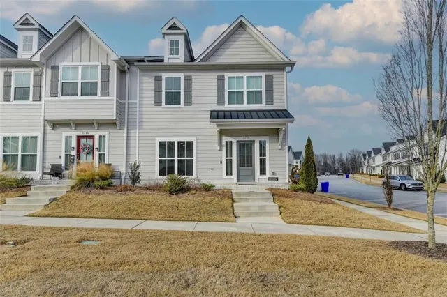 Cheap eastmore Real Estate
