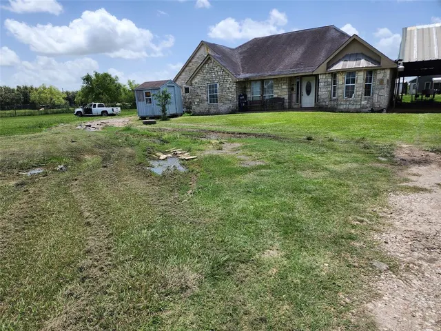 Cheap 30 Damon Area Real Estate