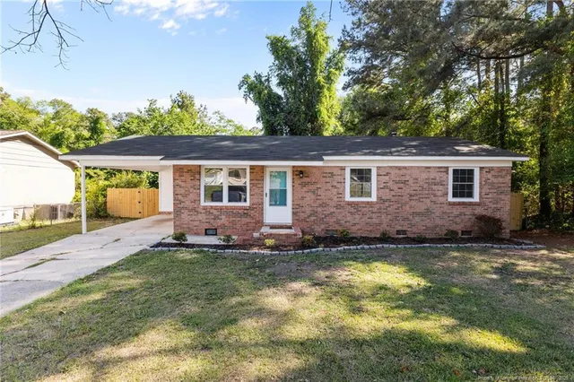 Cheap Woodlea Real Estate