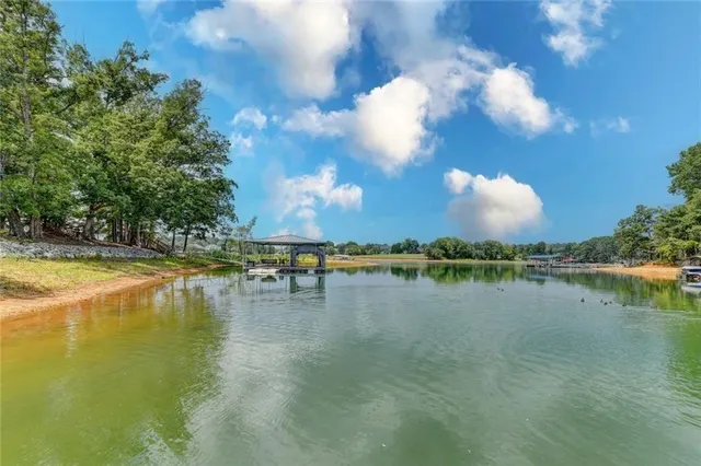 Popular GREEN ACRES ESTATES Real Estate