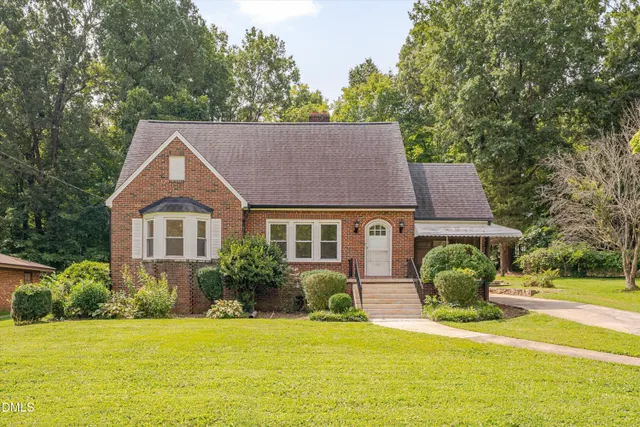 Popular Graham Holt Real Estate