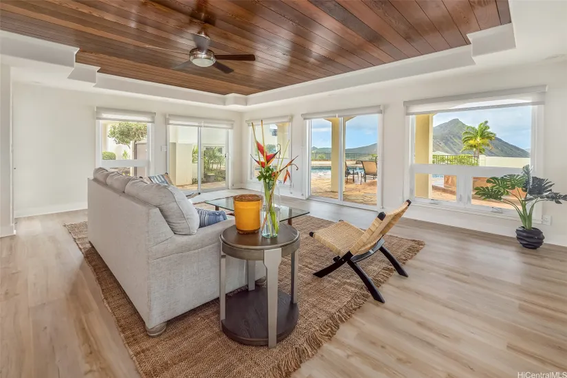 1007 Kuamauna Street, Honolulu, HI, 96825 - Photos, Videos