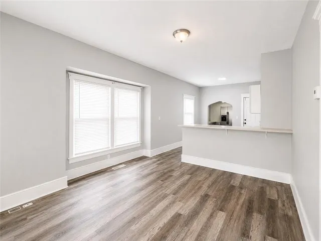 Popular Heath Lawn Real Estate