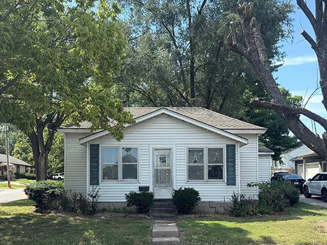 Cheap Blue Springs Real Estate