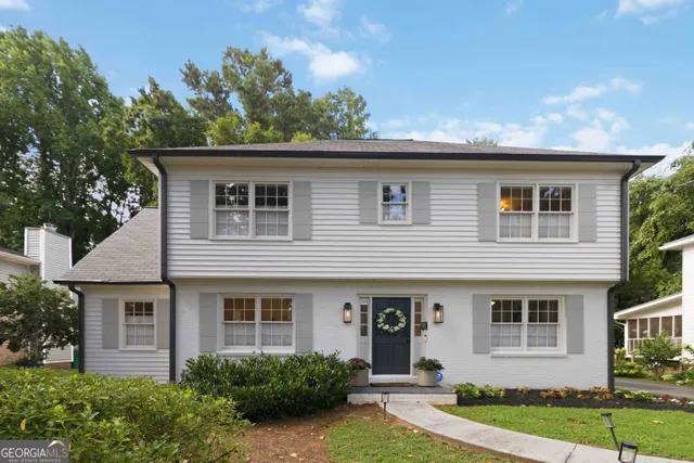 Expensive CLASSIC VILLAGE Real Estate