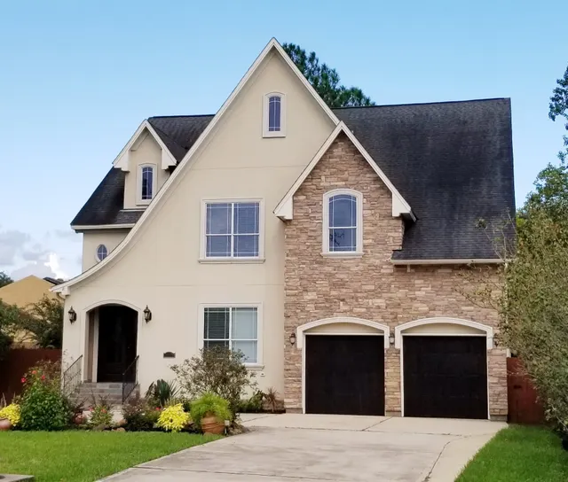 Popular Basswood Place Real Estate
