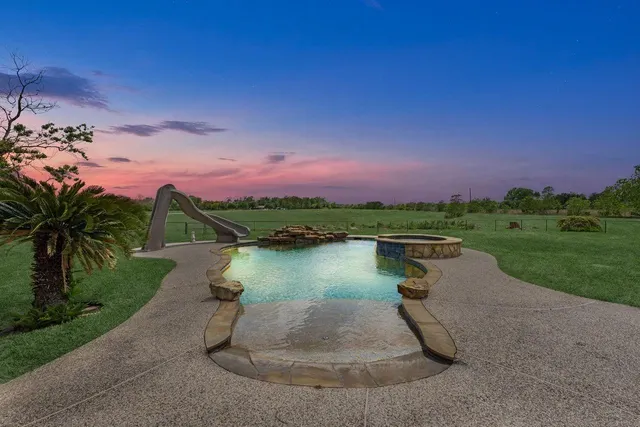 Popular Tolar Robert A Real Estate