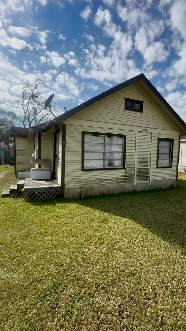 Cheap Bacliff Real Estate