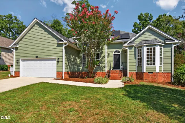 Popular Eagles Pointe Real Estate