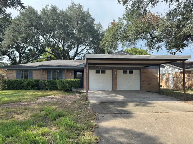 Popular Freeway Manor Sec 1 Real Estate