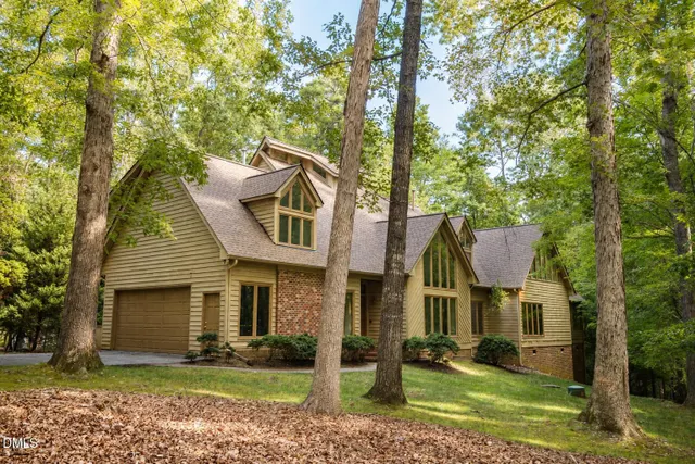 Popular Chelsea Real Estate