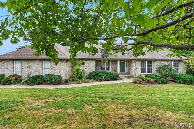 Popular Southern Oaks Real Estate
