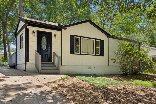 Popular BURGESS HILLS Real Estate