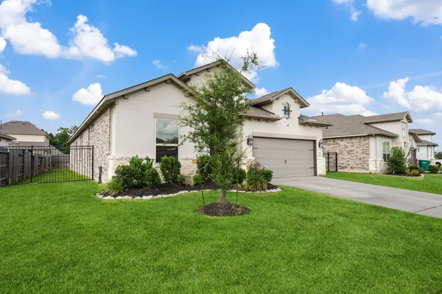 Popular Royal Brook Real Estate
