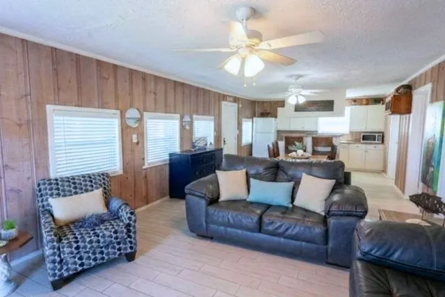 Cheap Blue Water 2 Real Estate