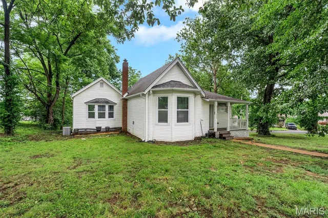 Popular E Overland Park Real Estate