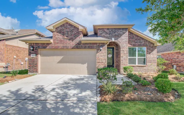 Popular Oakcrest North Sec 10 Real Estate