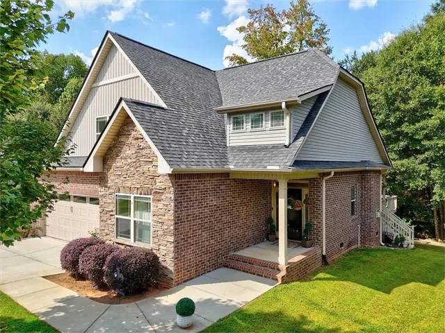 Popular Prescott Real Estate