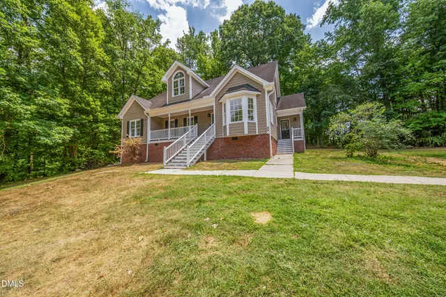 Popular Beddingfield Heights Real Estate
