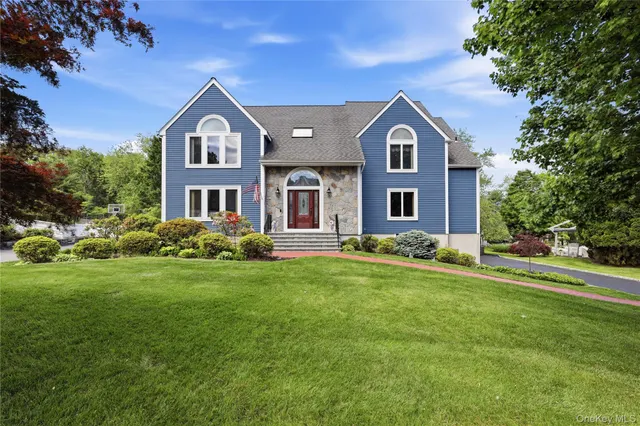 Popular London Woods Real Estate