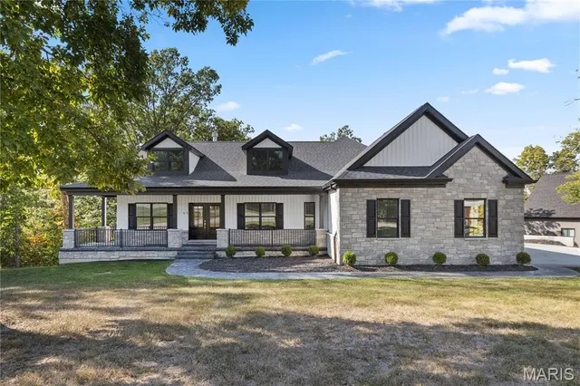 Expensive Winfield R-4 Real Estate