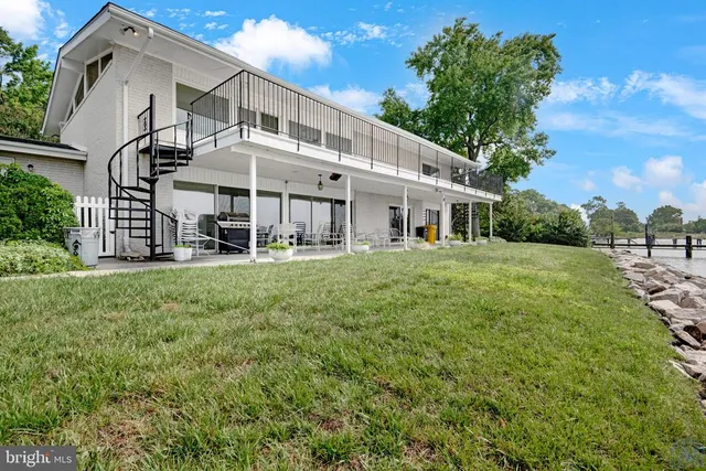 Popular Arundel On The Bay Real Estate