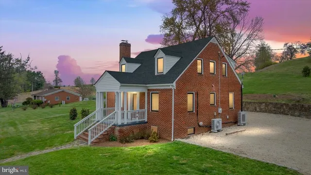 Popular Woodville Real Estate