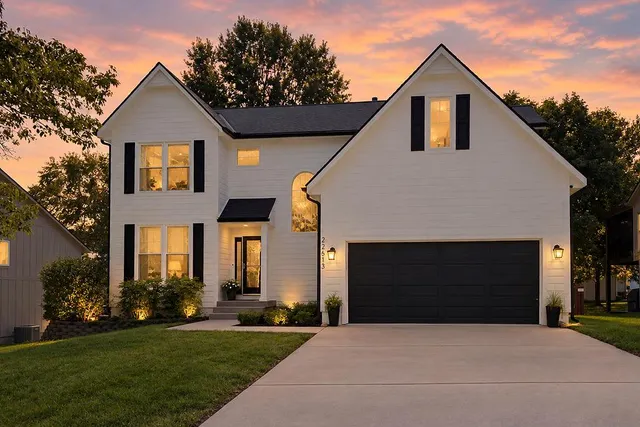 Expensive Woodsonia Real Estate