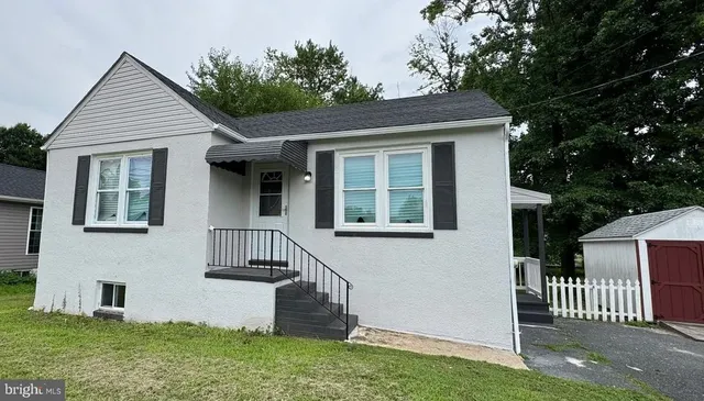 Cheap Middleborough Real Estate