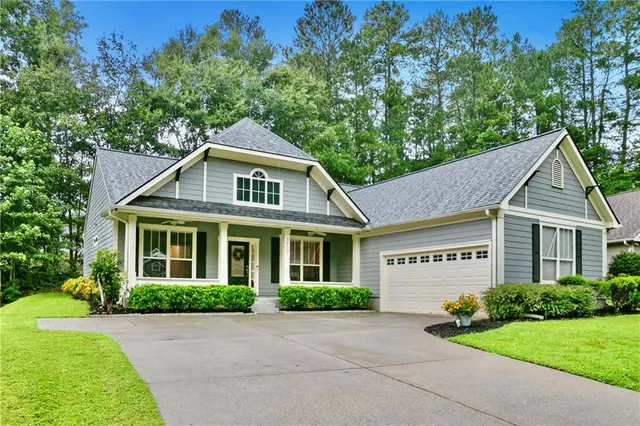 Popular Allatoona Springs Real Estate