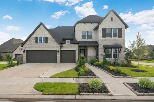 Popular Sienna Sec. Real Estate