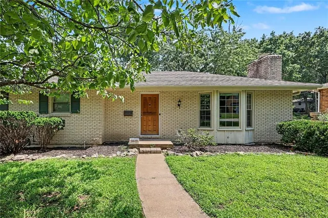 Popular ROLLING HEIGHTS Real Estate