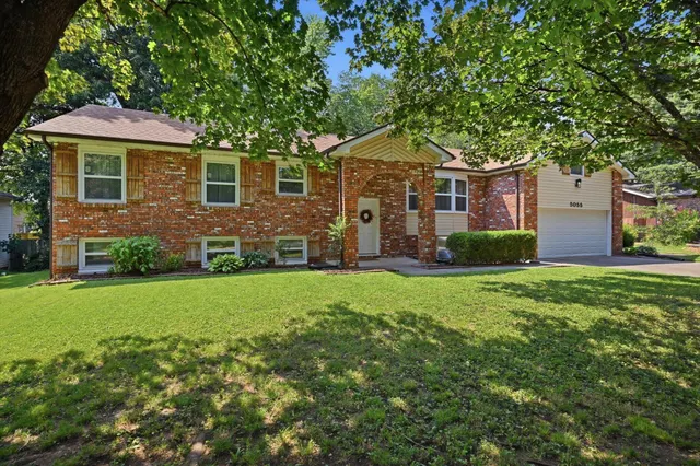 Popular Walnut Hill Hts Real Estate