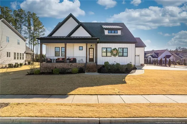 Popular Lochridge Real Estate