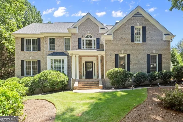 Expensive Hamptons Grant Real Estate