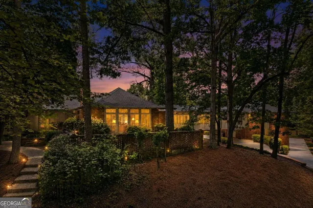 Expensive Longstreet Hills Real Estate