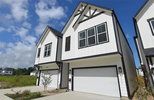 Popular Cebra Road Homes Real Estate