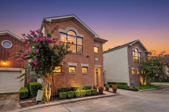 Cheap Contemporary South Real Estate