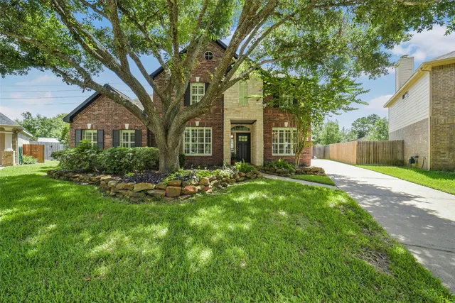 Popular Sienna Steep Bank Village Real Estate