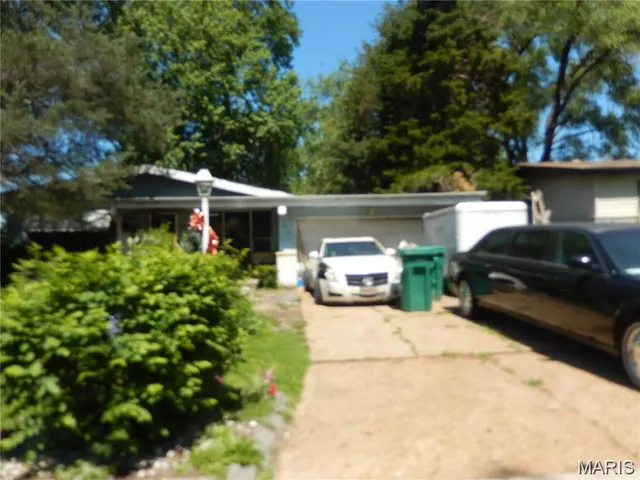 Popular Hathaway Manor 10 Real Estate