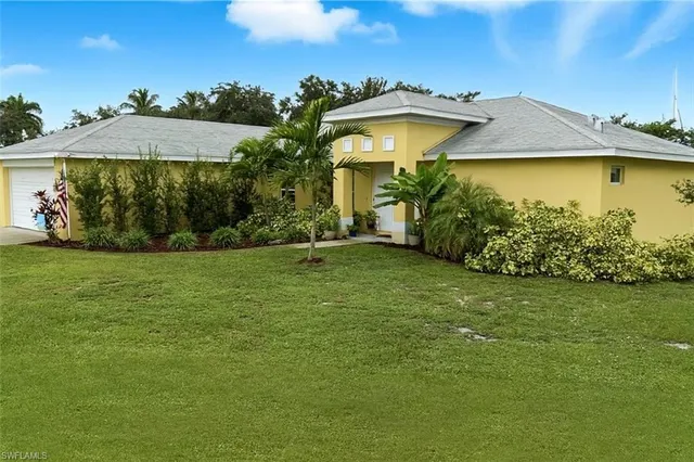 Popular THE CAYS Real Estate