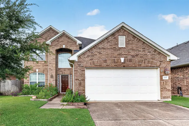 Popular Lakecrest Forest Sec 6 Real Estate