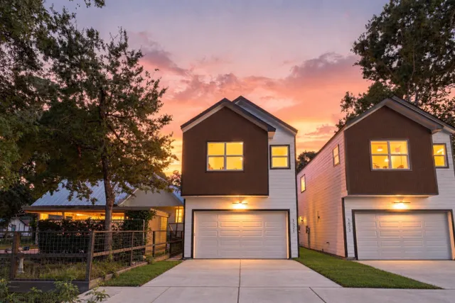 Popular Armada Villas Real Estate