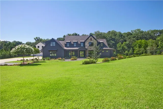 Popular The Collection at Hickory Flat Real Estate