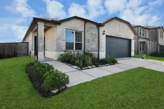 Popular Arabella On The Prairie Sec 1 Real Estate