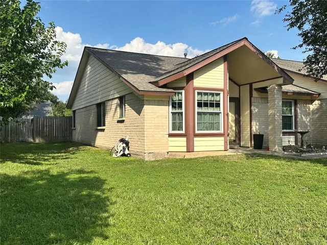 Cheap North View Sec 01 Real Estate