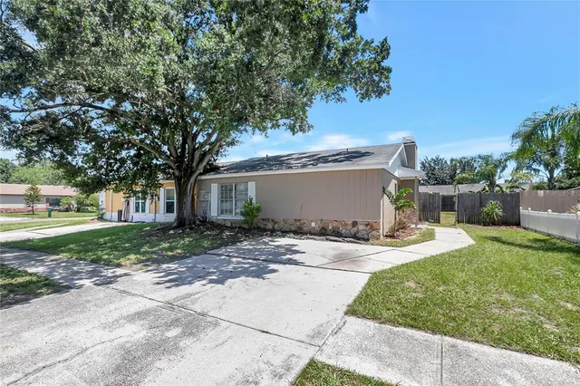 Popular HEATHER LAKES UNIT XVI Real Estate