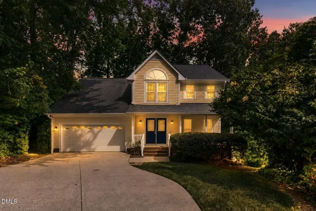Popular Kingswood Real Estate