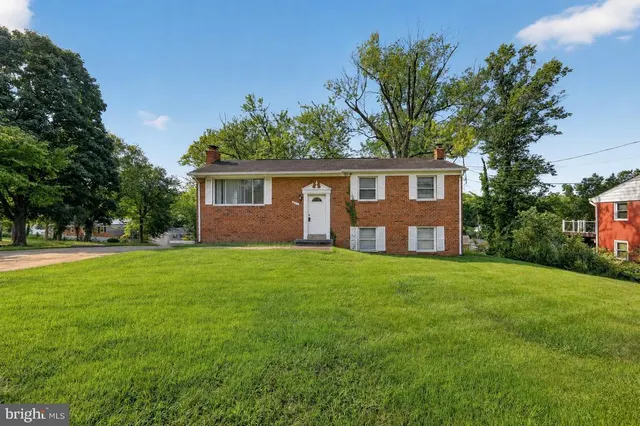 Cheap Brinkley Manor Real Estate